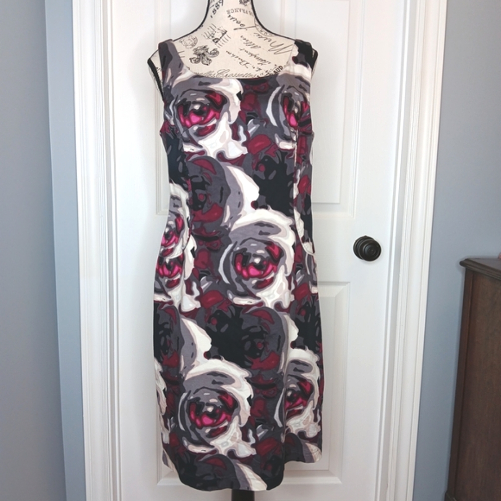 Suzy Shier Women's Floral Sleeveless Dress Midi Sheath Gray Burgundy Size L
